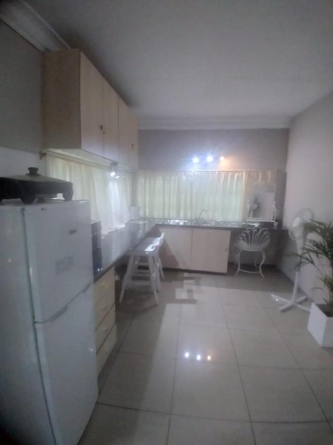 Amethyst Suites Springs  Dış mekan fotoğraf